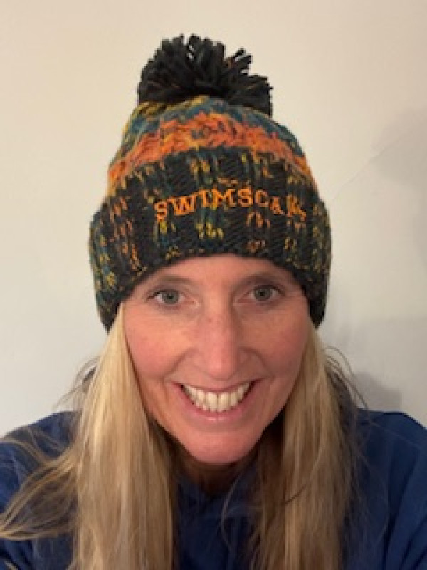 Swimscape pom beanie